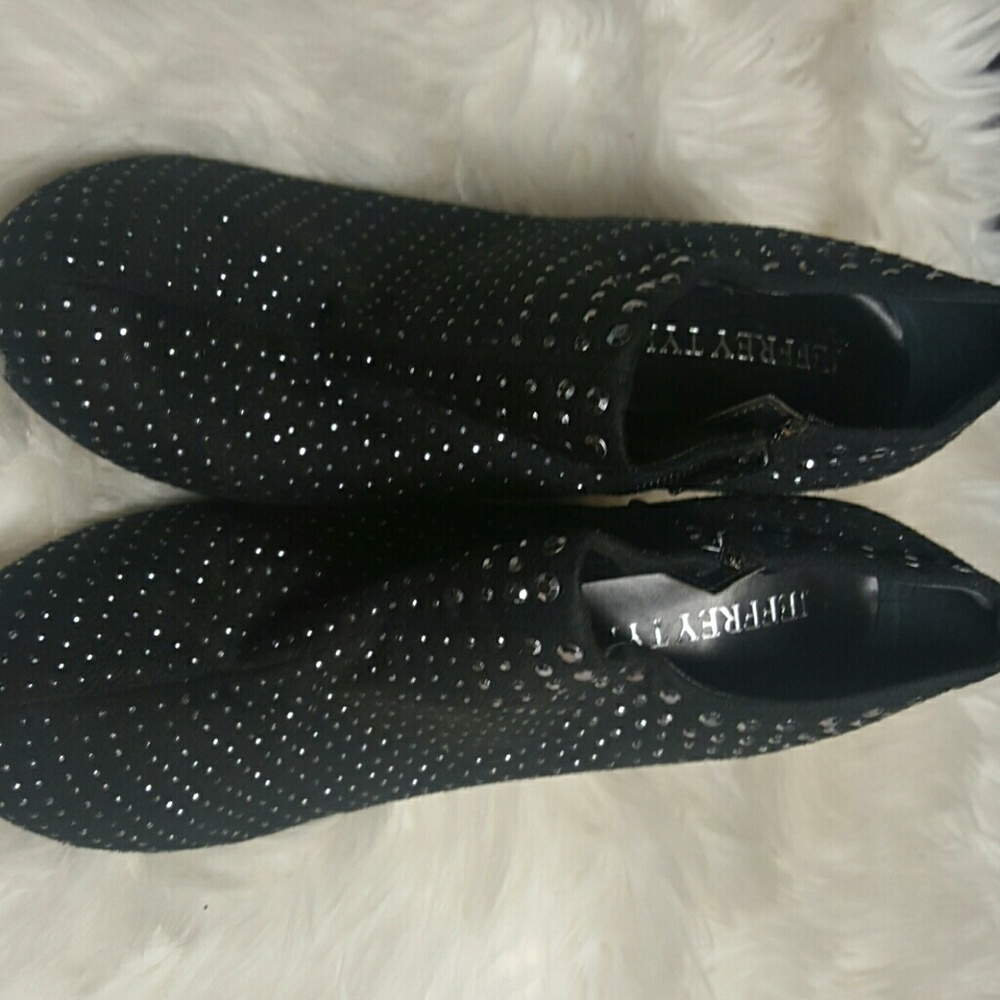 Jeffrey Tyler Shoes Size 8.5